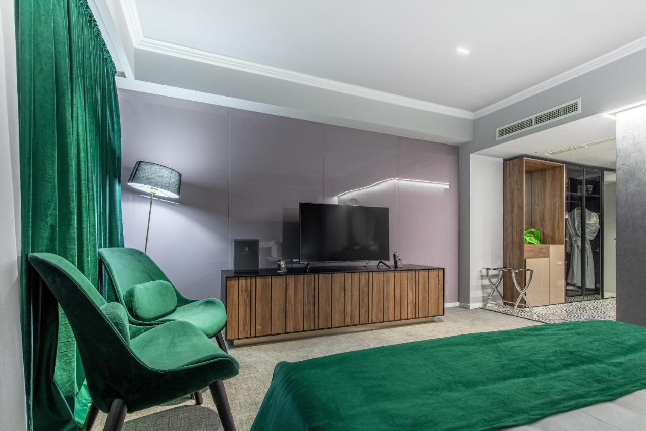 Hotel Kristal Focşani Exteriör bild